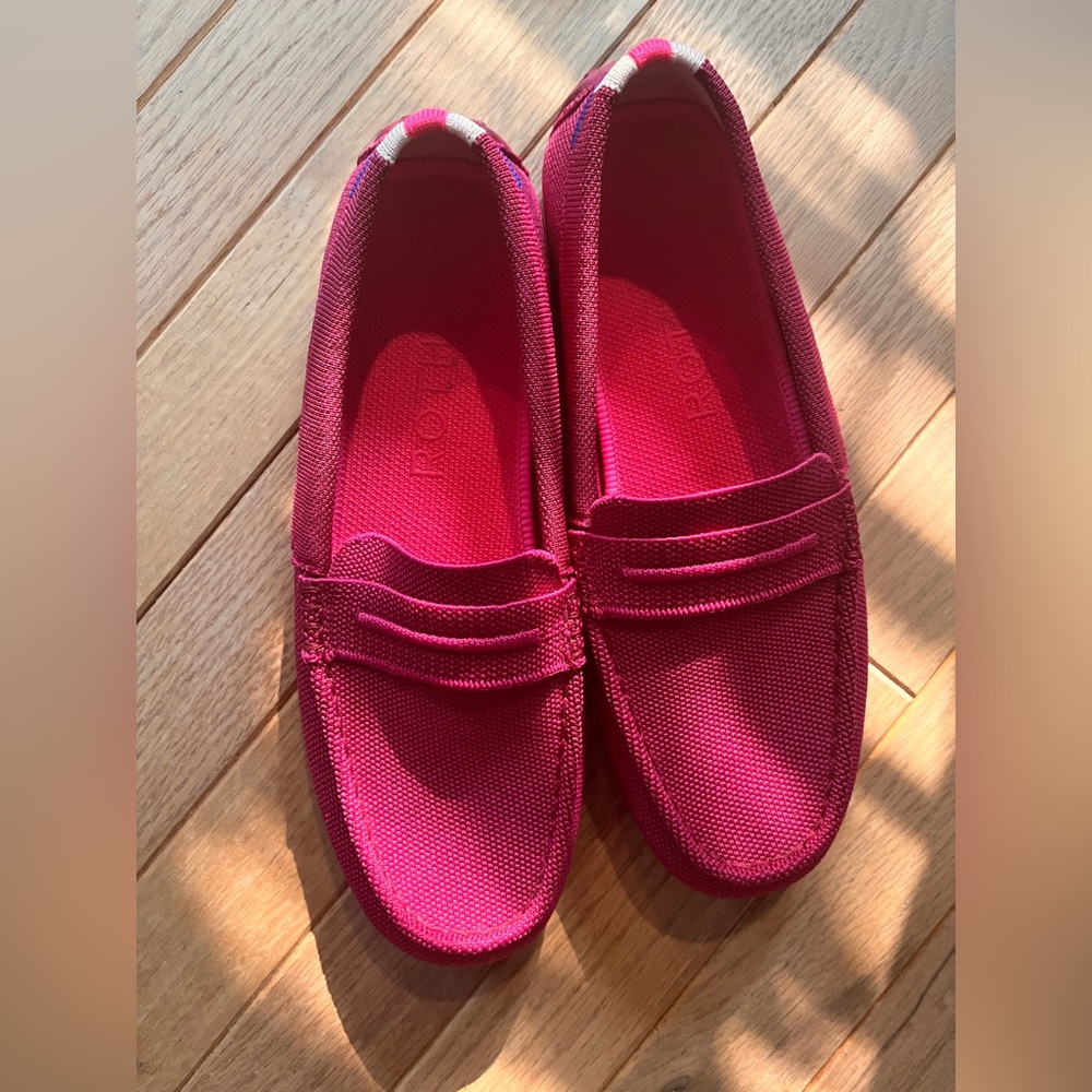 EUC Rothy’s raspberry drivers size 8